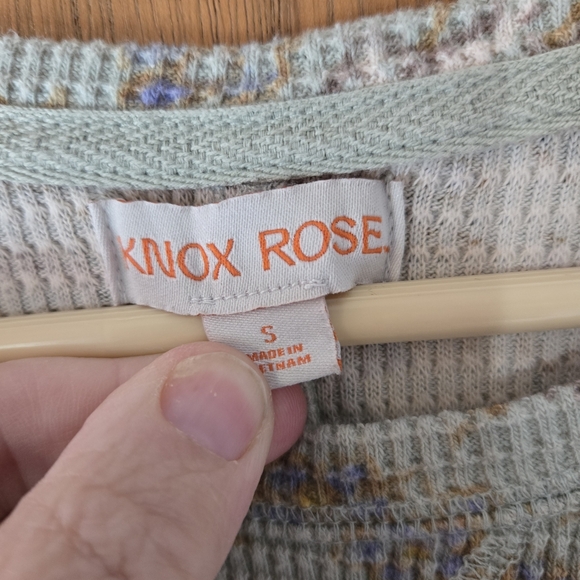Knox Rose Multicolor Knit Top - Picture 2 of 4